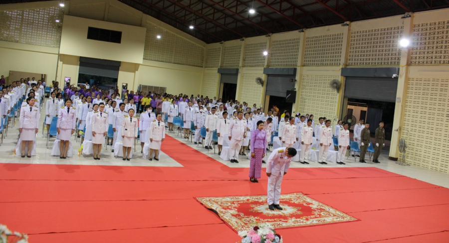 วันที่ 3 มิถุนายน 2567 (วันเฉลิมพระชนมพรรษา สมเด็จพระนางเจ้า ฯ พระบรมราชินี)  เทศบาลตำบลห้วยทับทัน นำโดย นายวรวิทย์  ลิขิตวรกุล  นายกเทศมนตรีตำบลห้วยทับทัน พร้อมด้วยคณะผู้บริหาร สมาชิกสภาเทศบาล หัวหน้าส่วนราชการ และพนักงานเทศบาล  ร่วมพิธีทำบุญตักบาตร